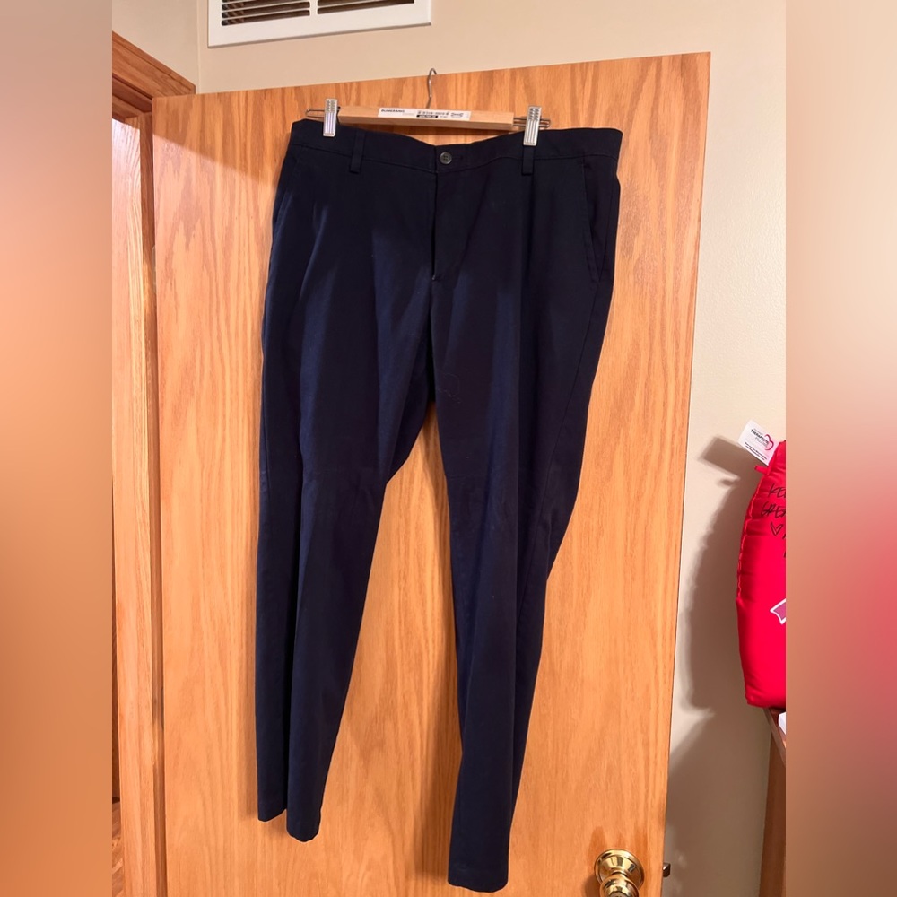 Dockers “Straight Fit” Navy Slacks  |Size 36x29|